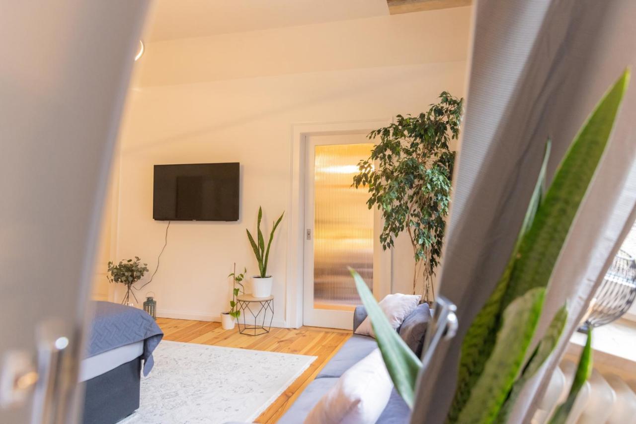 Zentral In Coburg: Exklusive Stadtwohnung - Ideal Fuer Gruppen 外观 照片